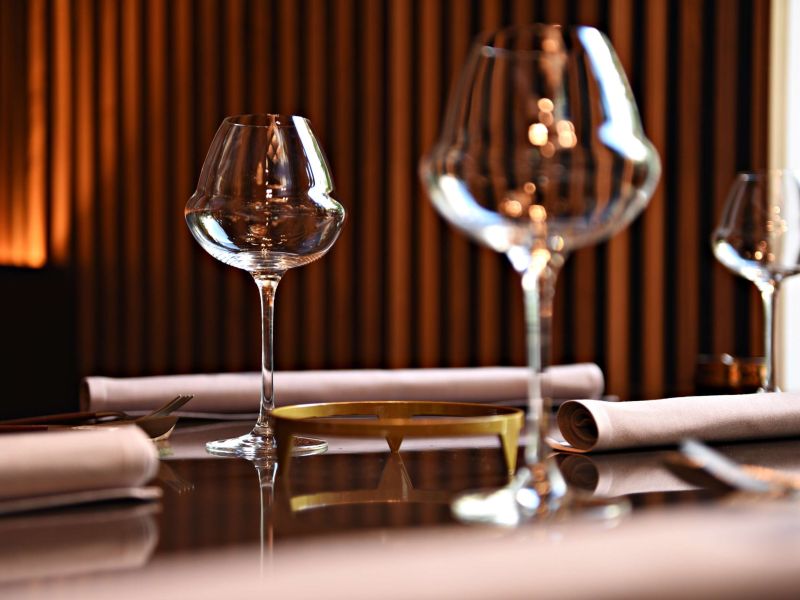 tafelrond tafel rond the fourth leuven restaurant resto hotel reserveer reserveren online bart albrecht fotograaf tablefever bnb2night bnb tonight tafel booken